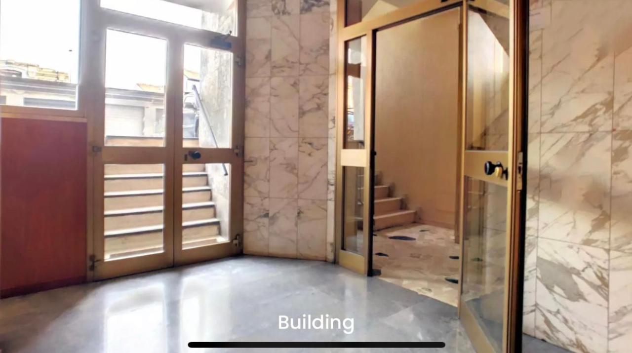 Metro Famagosta - Luminoso Appartamento Con Balcone Free Wifi & Parking Милан Экстерьер фото